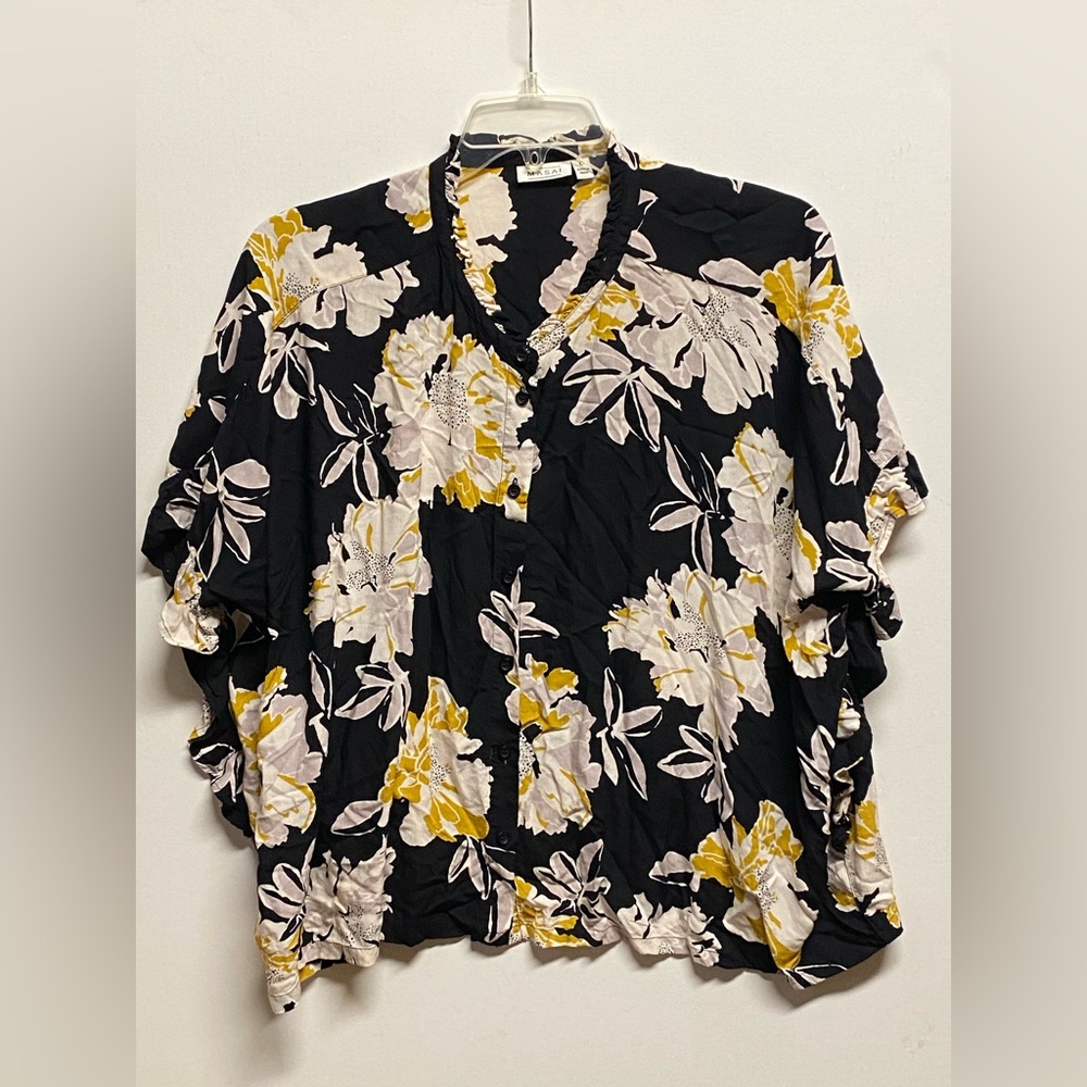 EUC Masai Copenhagen Boxy Floral Top SZ L